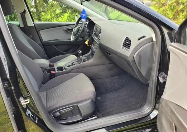 Seat Leon cena 52500 przebieg: 104638, rok produkcji 2018 z Wschowa małe 121
